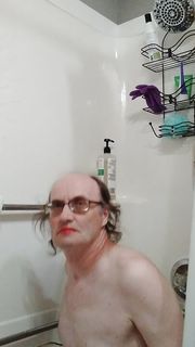 In the bathroom. Nudity. Serge Lu-sin.