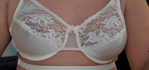 Vintage Cross Straps Nylon Bra