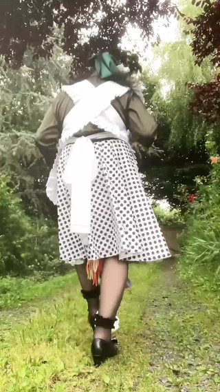 In vintage boniche outfit for a day