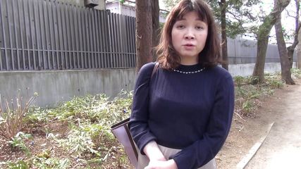 Late blooming mature woman erotic appearance