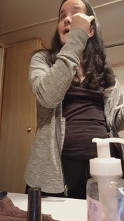 Make up with mom
