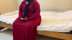Fucking a Chubby Muslim Mother-in-law Wearing a Red Burqa & Hijab