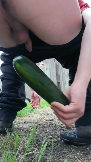 Outsite Vegetable Hard Ass Masturbation