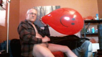 Daddy Cums on Busted Balloon - 4-21 - Balloonbanger