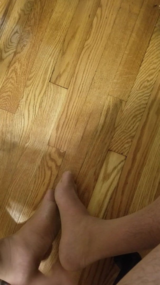 Huge cum load on my pantyhose feet