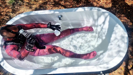 Purple Drone Bath Play Session