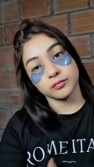 Amateur Madraestra Performs Intense Pussy Worship with Yuliethgomez