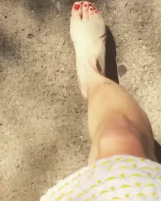 the dream: hairy legs 25