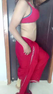 Indian hot stepmom wearing sexy red bra and satin saree
