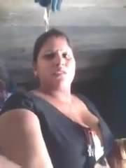 aunty selfie