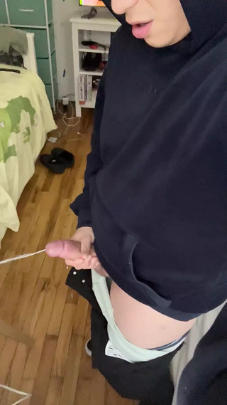 Bored Twink jerk off
