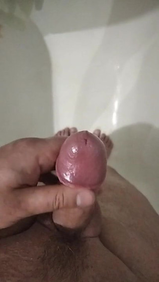 Masturbate and cum in the bathroom