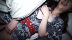 A086B01 Fair skin illuminated by lights! A married woman in a yukata wakes up and squirts a lot!