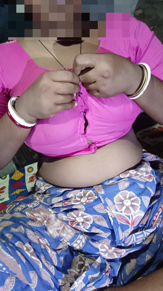 Bhabhi's Sexy Romance