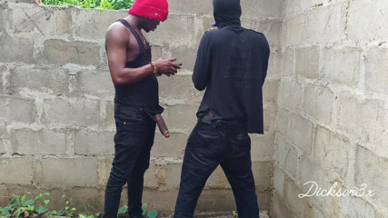 Bend Ebony Creamy Bussy in an Uncompleted Building
