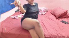 Bhaiya Mehenga wala lipstick dila do please, return me kuch bhi mang lo