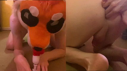 FoxieHikari Plays with a Fuck Machine and Fingers His Ass