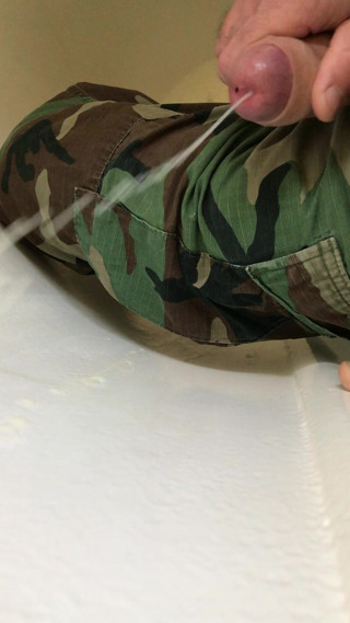 public wank in army trousers