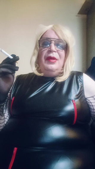 BBW TV talks about what may happen if I ever arranged to "meet a fan".