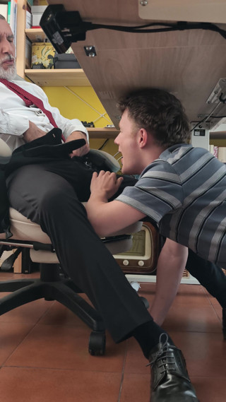 Submissive Twink Blowjob Big Uncut Boss Cock Under Desk