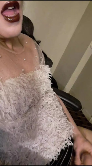 Sissy Ophelia Banks Has A Smoke and Stroke