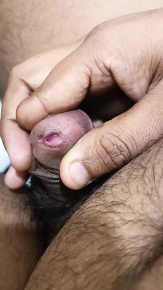Company ke toilet me masturbation karte hue