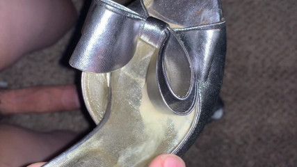 Peep to pumps